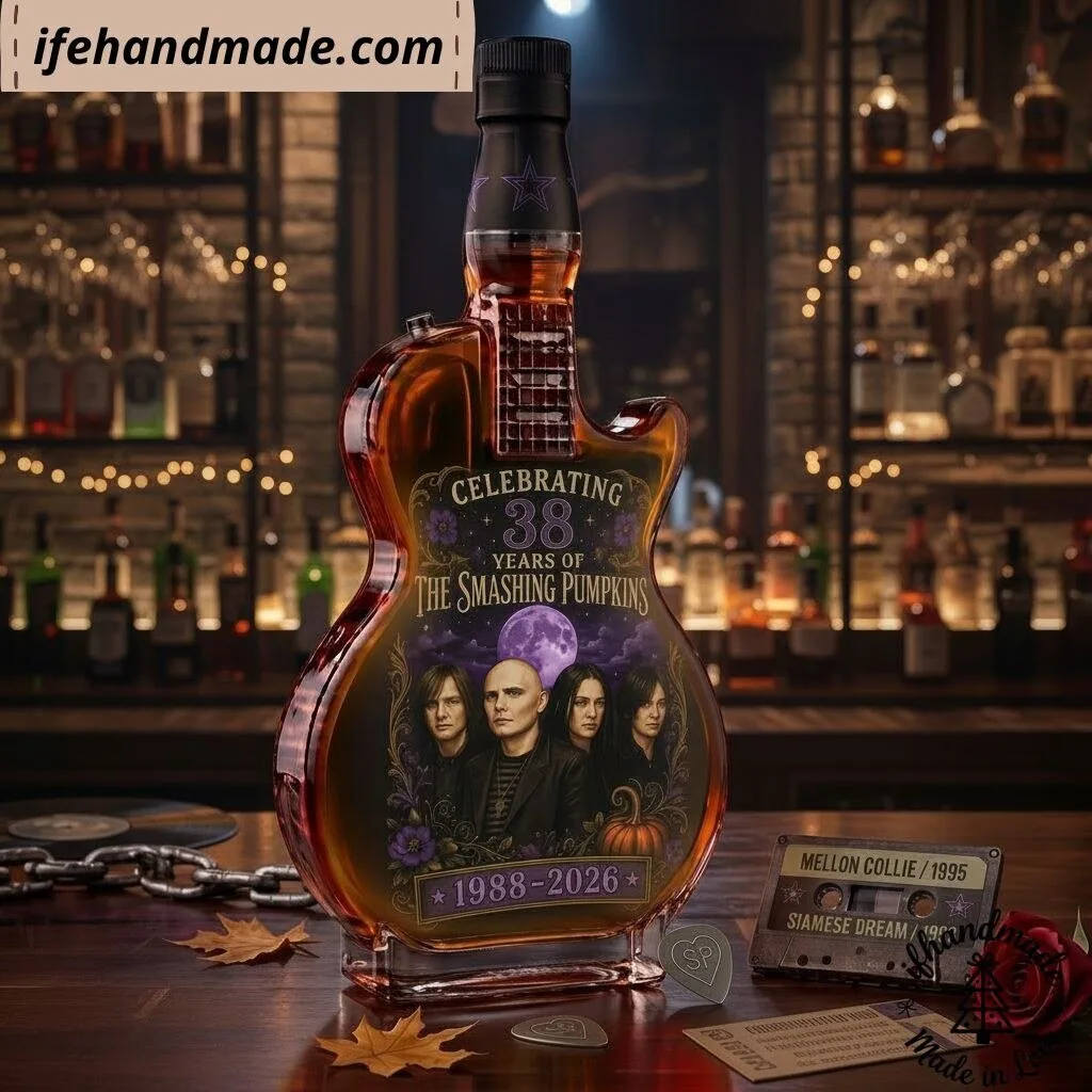 The Smashing Pumpkins 38th Anniversary Guitar Shaped Decanter Whiskey Bottle (No Box) – Commemorative Rock Band Bottle Set 8 The Smashing Pumpkins 38th Anniversary Guitar Shaped Decanter Whiskey Bottle (No Box) – Commemorative Rock Band Bottle Set