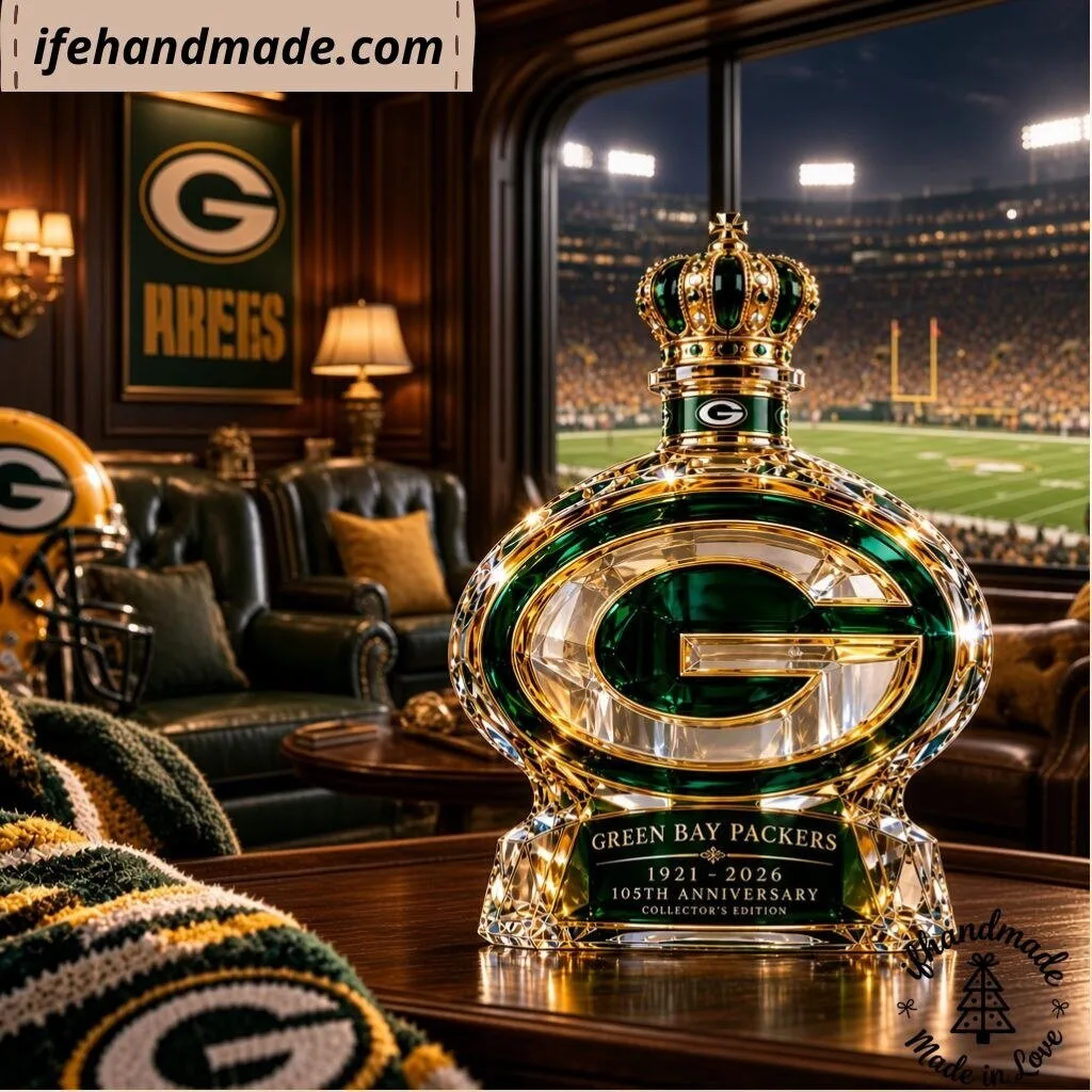 Green Bay Packers 105th Anniversary Whiskey Decanter - Crown Stopper Glass Bottle 10 Green Bay Packers 105th Anniversary Whiskey Decanter - Crown Stopper Glass Bottle